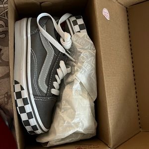 New little boy vans size 11 never worn forgot he had them to small